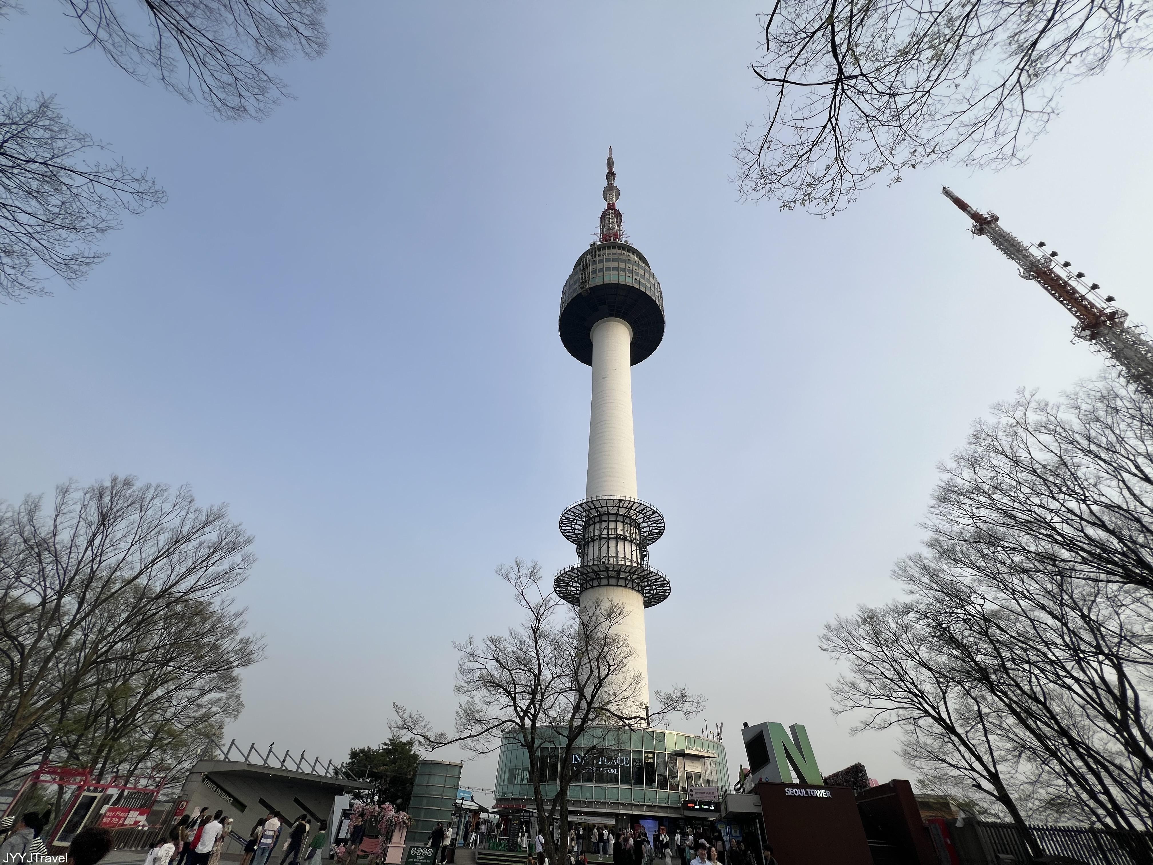 南山塔
